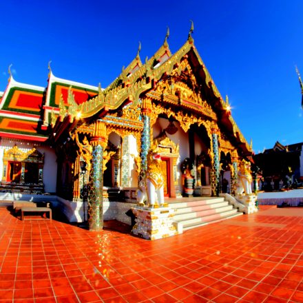 Wat Phra That Choeng Chum Worawihan